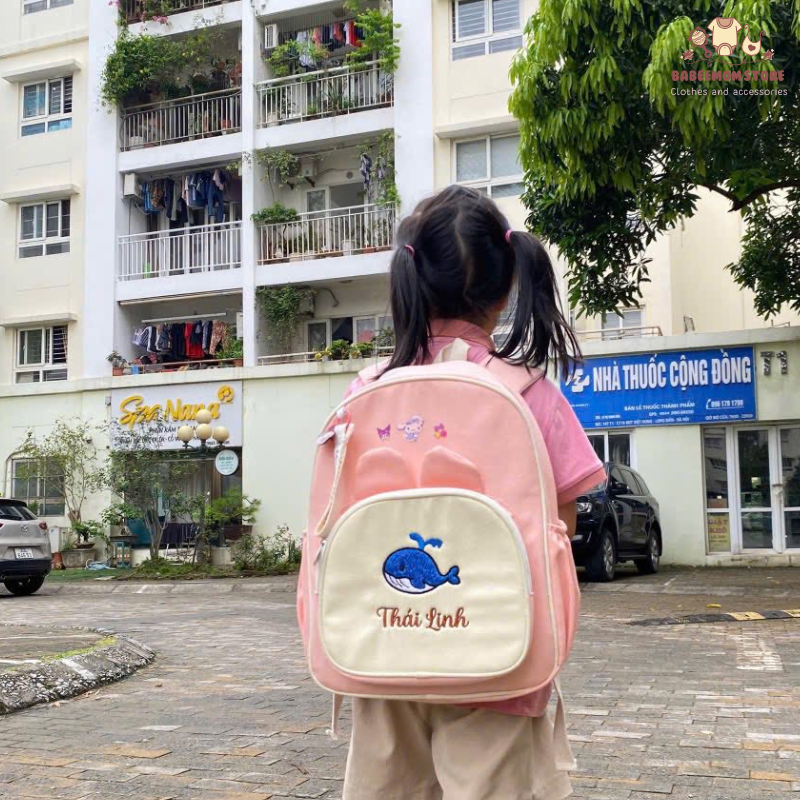 Balo thêu tên cho bé gái dễ thương